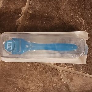 Rodan + Fields Redefine AMP MD Roller